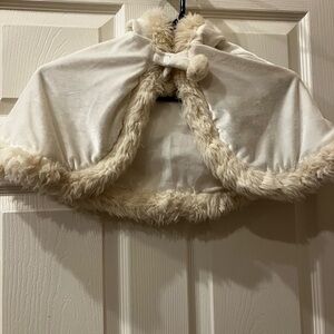 Chic Kids Cape with Faux Fur Trim - White